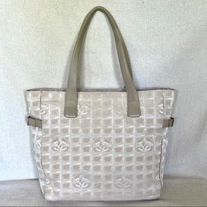 Large CHANEL New Travel Line Tote